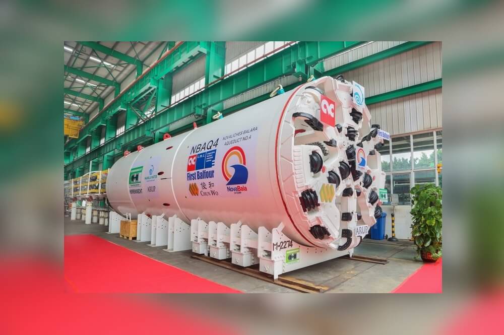 A first in Metro Manila, the NBAQ4 Project used a Tunnel-Boring Machine (TBM), which the team named, “Dalisay” which means pure in the English language.